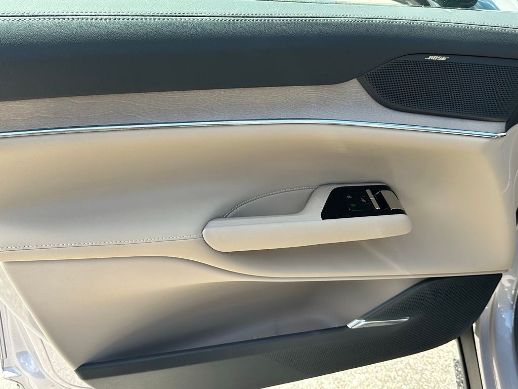 2026 Volvo EX90 Plus