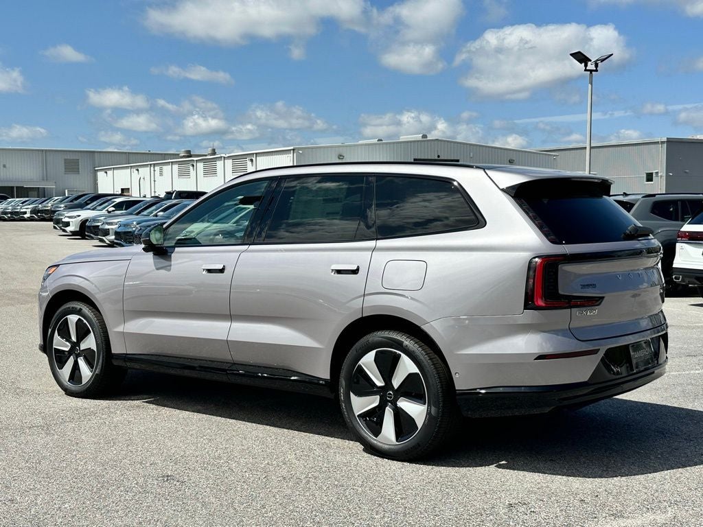 2026 Volvo EX90 Plus