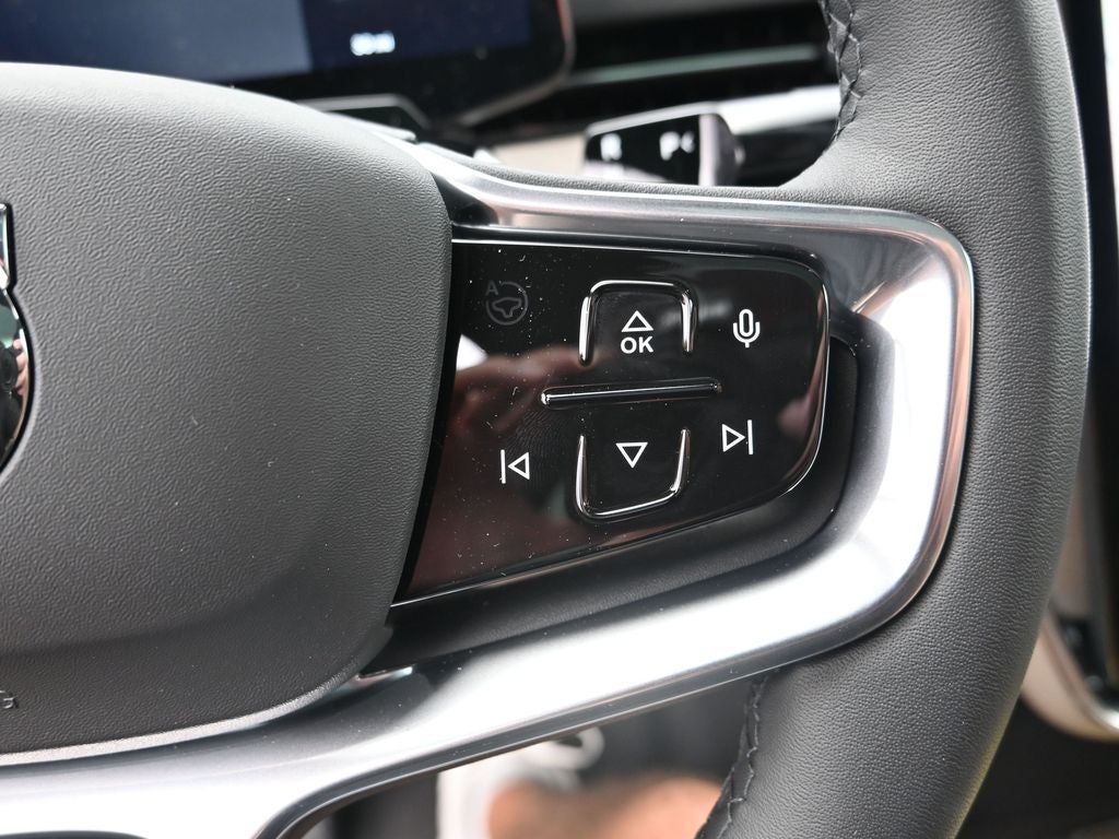 2025 Volvo EX90 Twin Motor Performance Plus 7-Seater