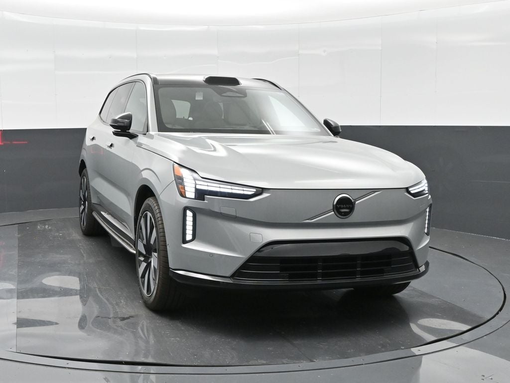 2025 Volvo EX90 Twin Motor Performance Plus 7-Seater