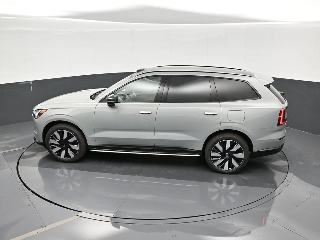 2025 Volvo EX90 Twin Motor Performance Plus 7-Seater