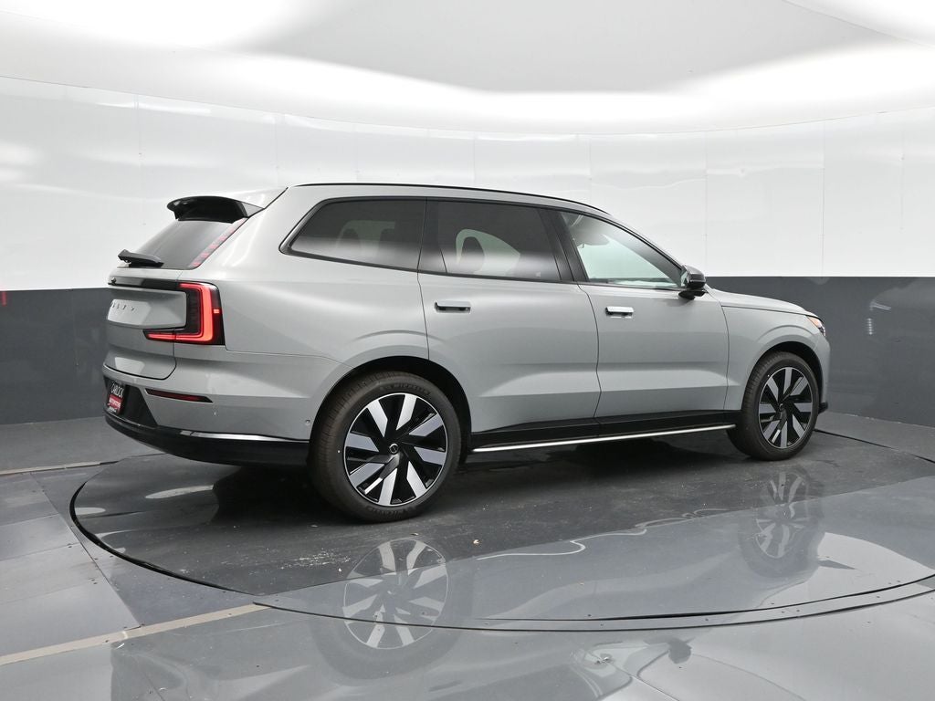 2025 Volvo EX90 Twin Motor Performance Plus 7-Seater