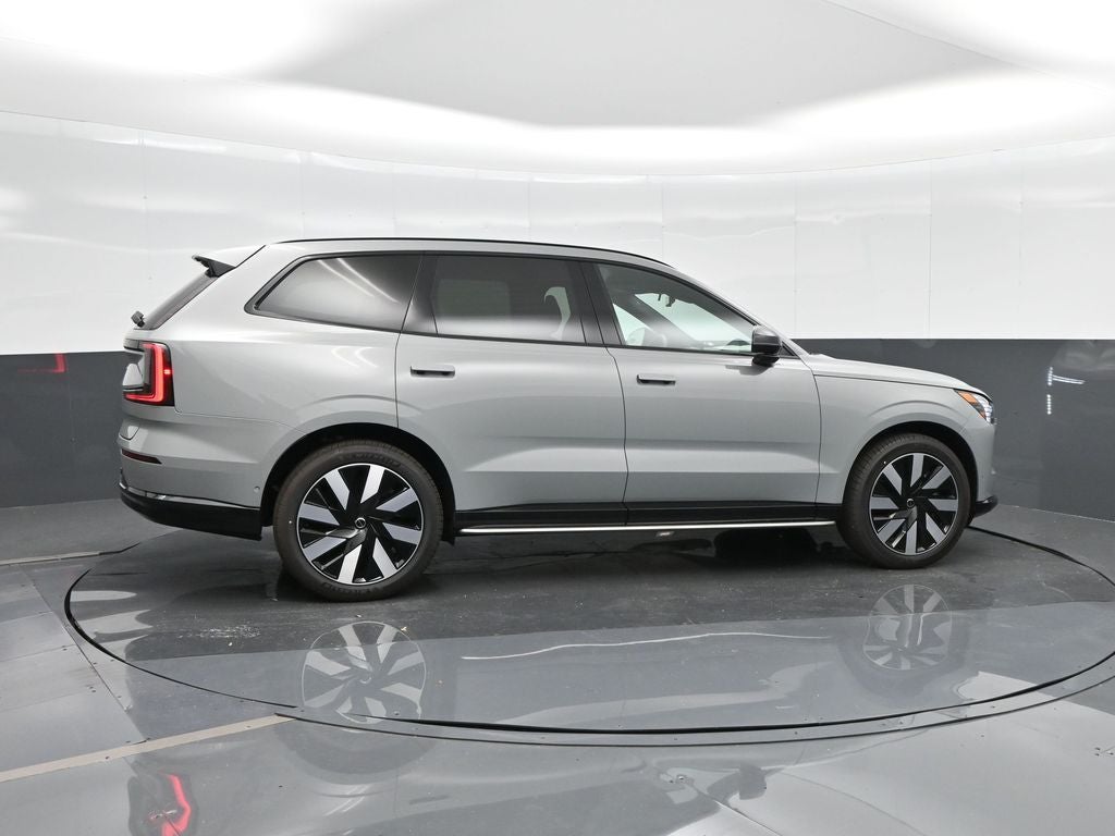 2025 Volvo EX90 Twin Motor Performance Plus 7-Seater
