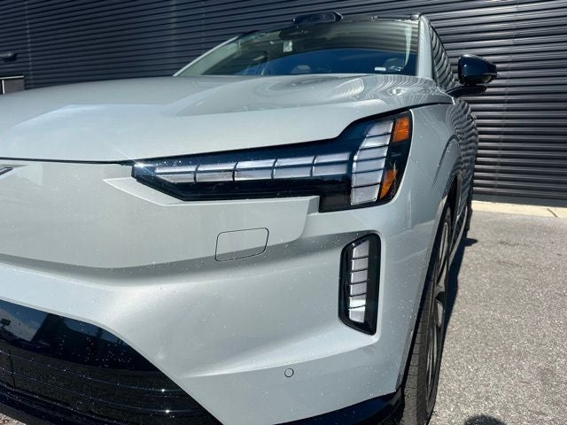 2025 Volvo EX90 Twin Motor Ultra 7-Seater