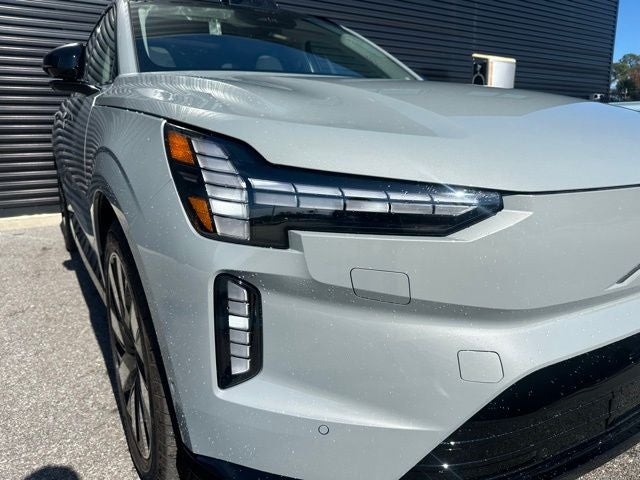 2025 Volvo EX90 Twin Motor Ultra 7-Seater