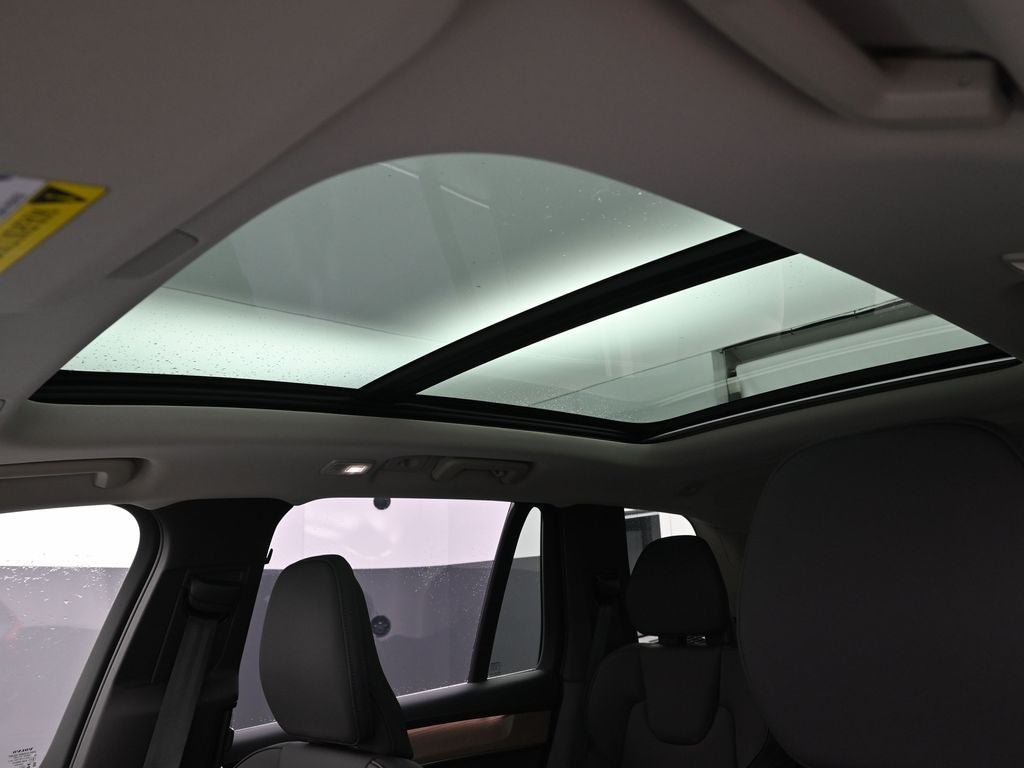 2026 Volvo XC90 B6 Plus 6-Seater