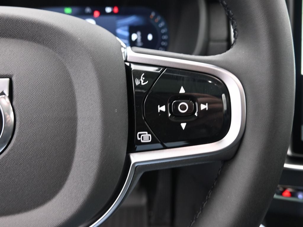 2026 Volvo XC90 B6 Plus 6-Seater