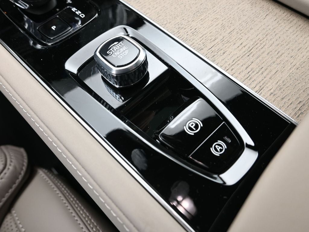 2026 Volvo XC90 B6 Ultra