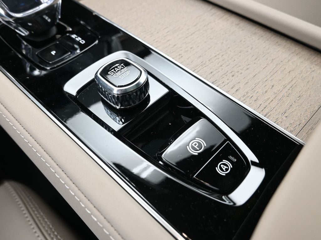 2026 Volvo XC90 B6 Ultra