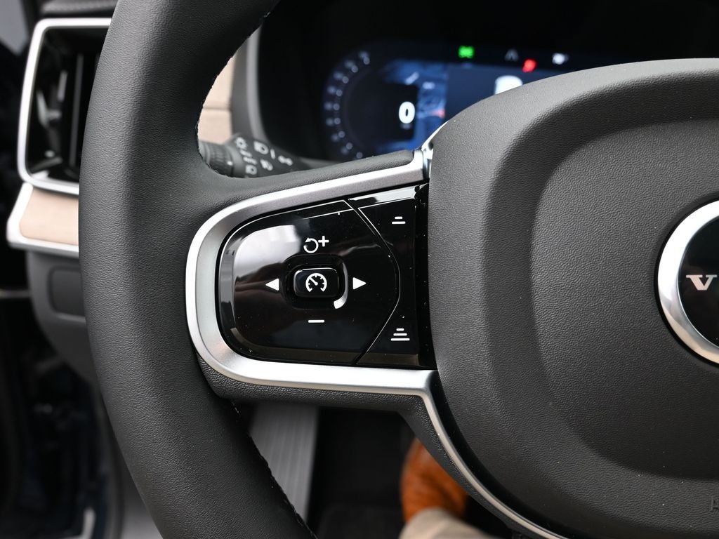 2026 Volvo XC90 B6 Plus 7-Seater