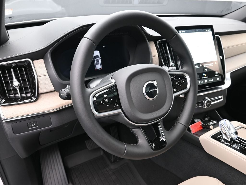 2026 Volvo XC90 B6 Plus 7-Seater