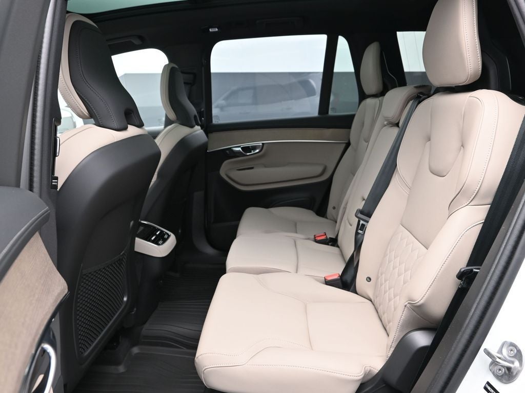 2026 Volvo XC90 B6 Plus 7-Seater