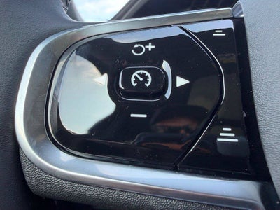 2027 Volvo XC90 B6 Plus 7-Seater