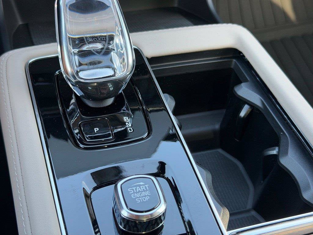 2027 Volvo XC90 B6 Plus 7-Seater