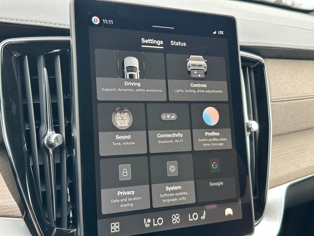 2026 Volvo XC90 B6 Plus 7-Seater