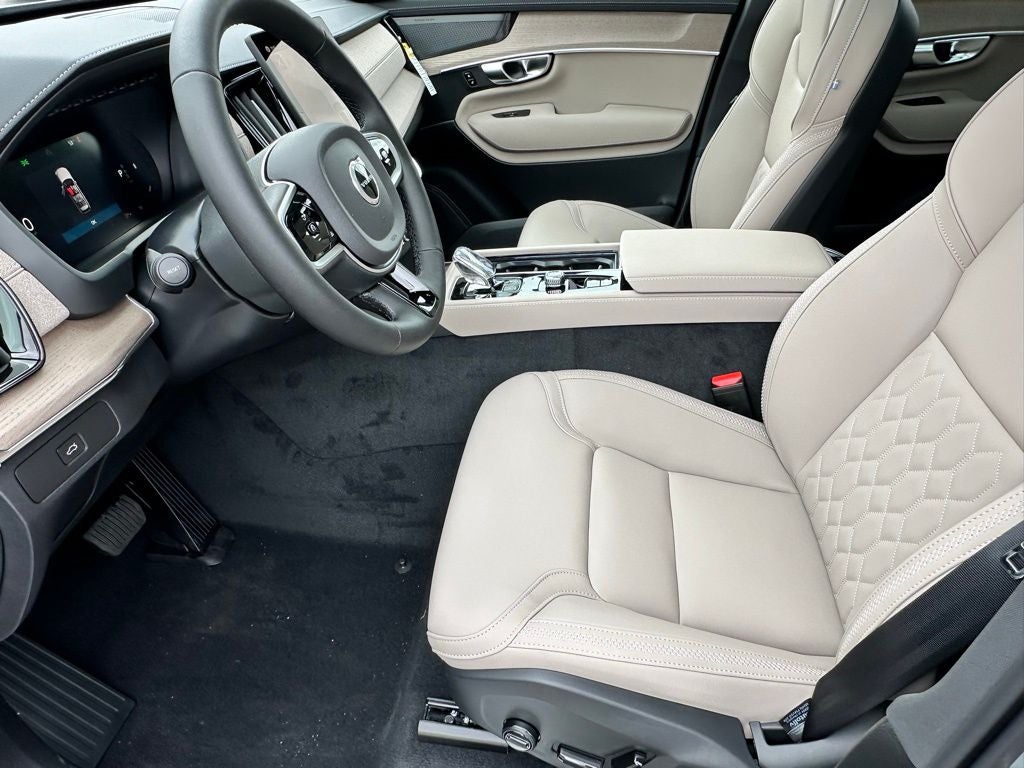 2026 Volvo XC90 B6 Plus 7-Seater