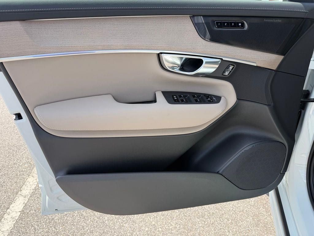 2026 Volvo XC90 B6 Plus 7-Seater