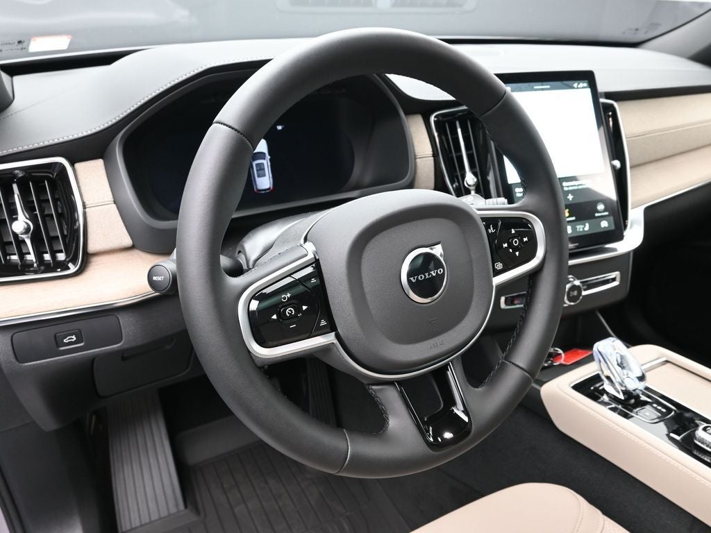 2026 Volvo XC90 B6 Plus 7-Seater