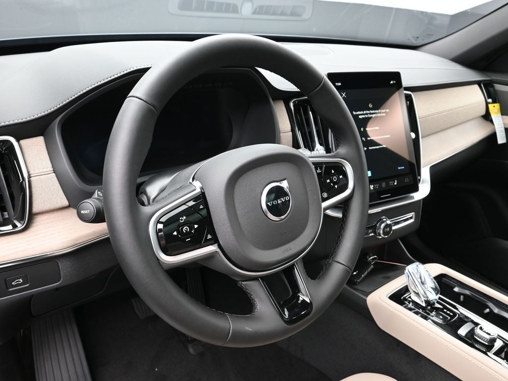 2026 Volvo XC90 B6 Plus 7-Seater
