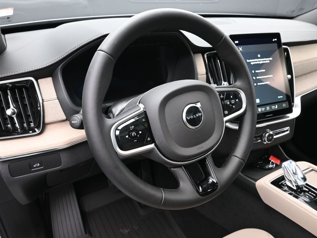 2026 Volvo XC90 B6 Plus 7-Seater