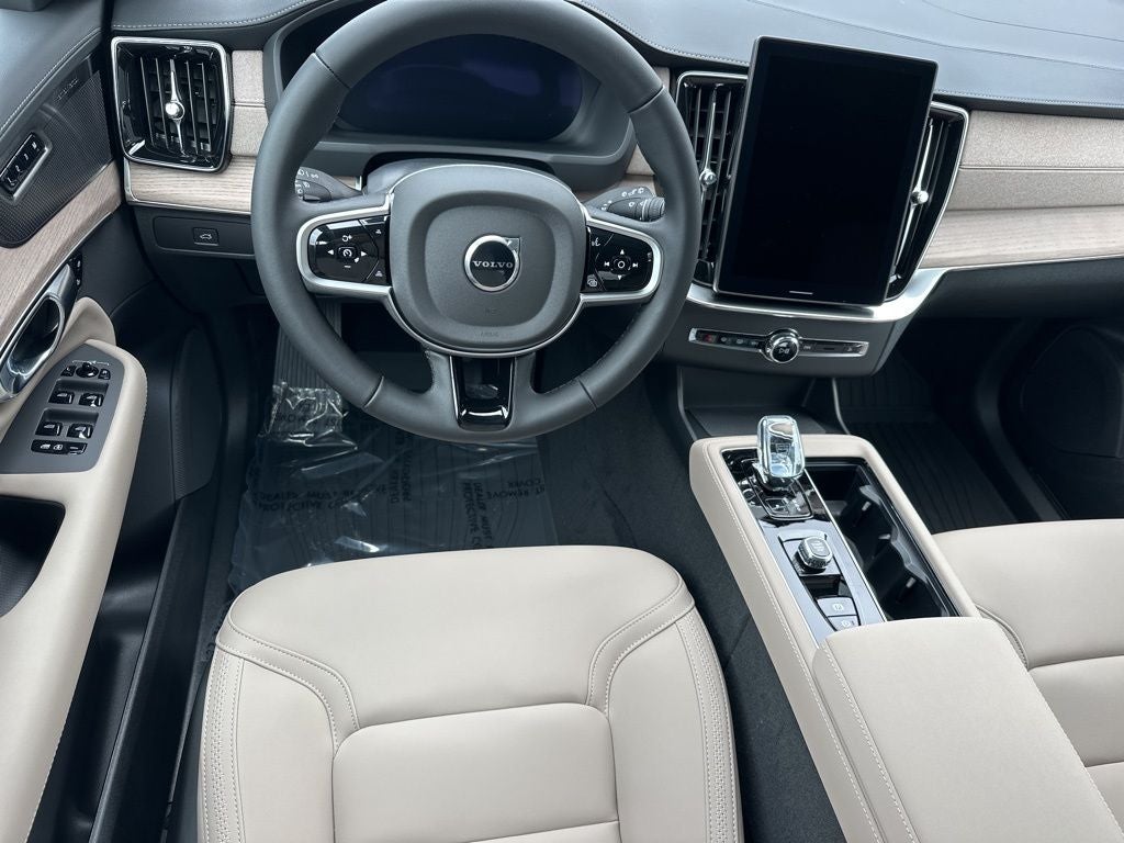 2026 Volvo XC90 B6 Plus 7-Seater