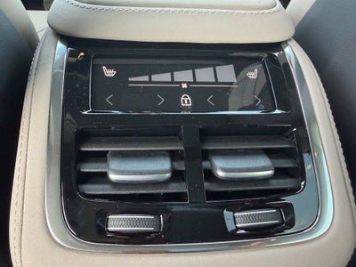 2027 Volvo XC90 B6 Plus 7-Seater
