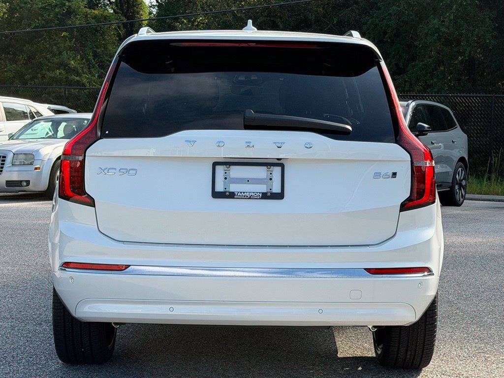 2027 Volvo XC90 B6 Plus 7-Seater