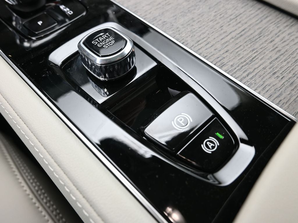 2026 Volvo XC90 B6 Ultra