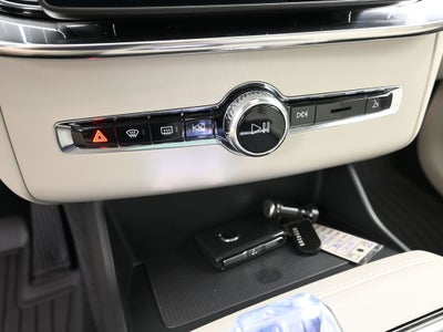 2026 Volvo XC90 B6 Ultra