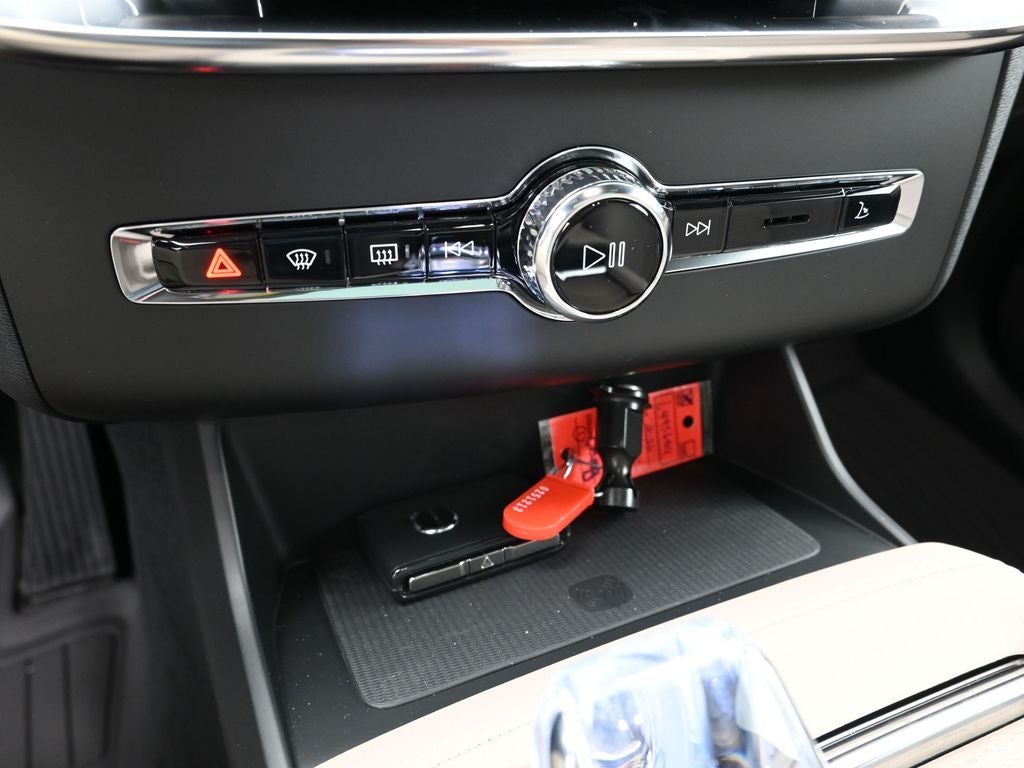 2026 Volvo XC90 B6 Ultra