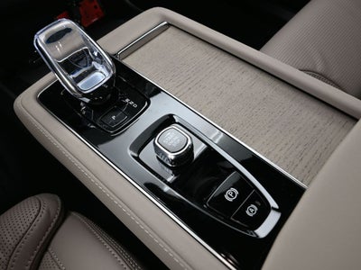 2026 Volvo XC90 B6 Ultra