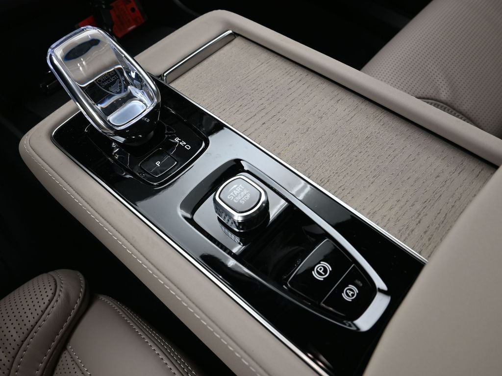 2026 Volvo XC90 B6 Ultra