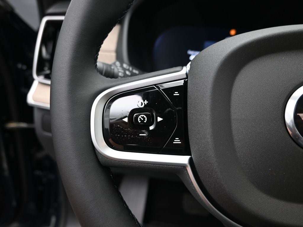 2026 Volvo XC90 B6 Core