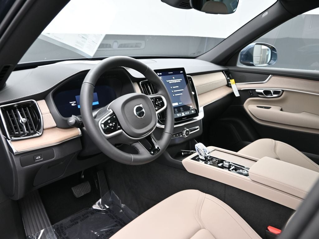 2026 Volvo XC90 B6 Core