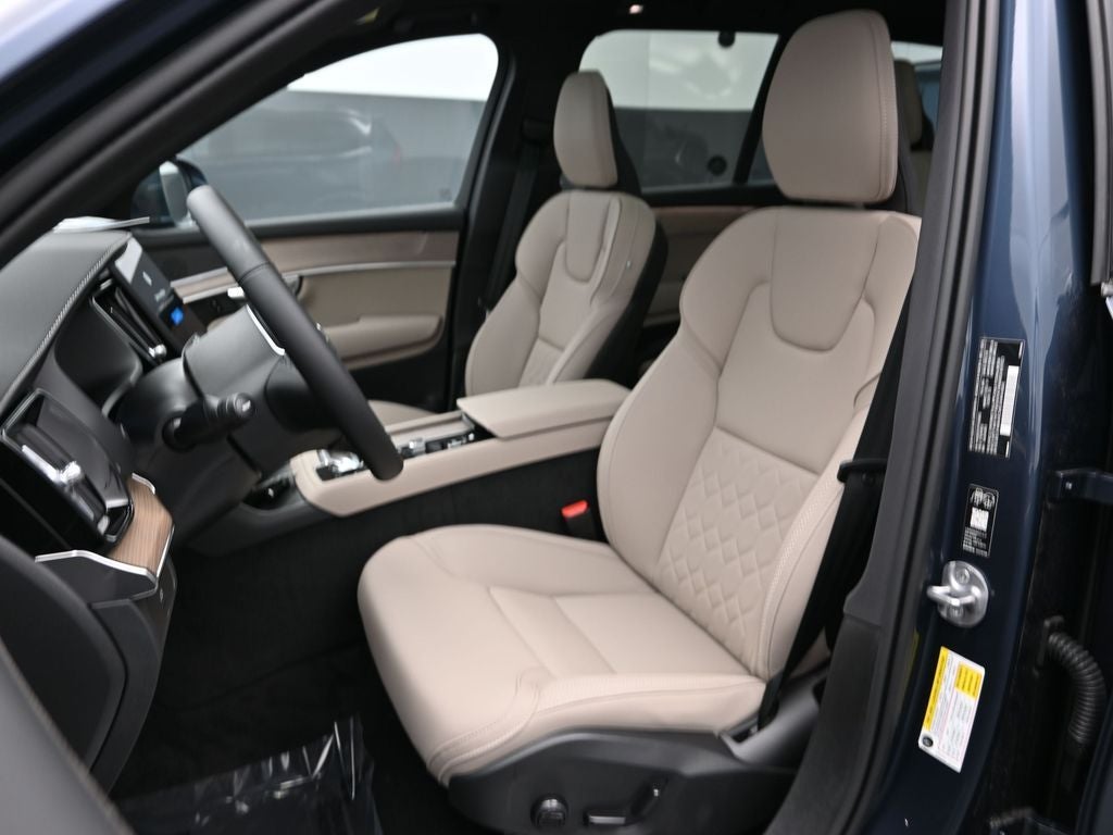 2026 Volvo XC90 B6 Core