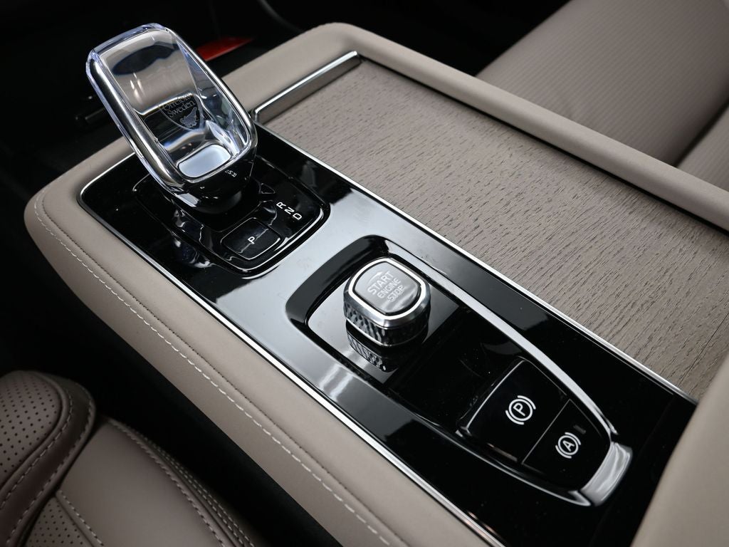 2026 Volvo XC90 B6 Ultra