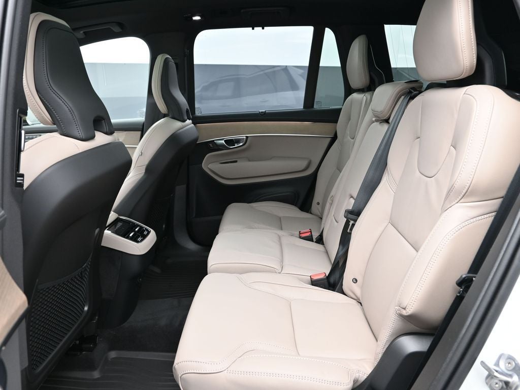 2026 Volvo XC90 B6 Ultra