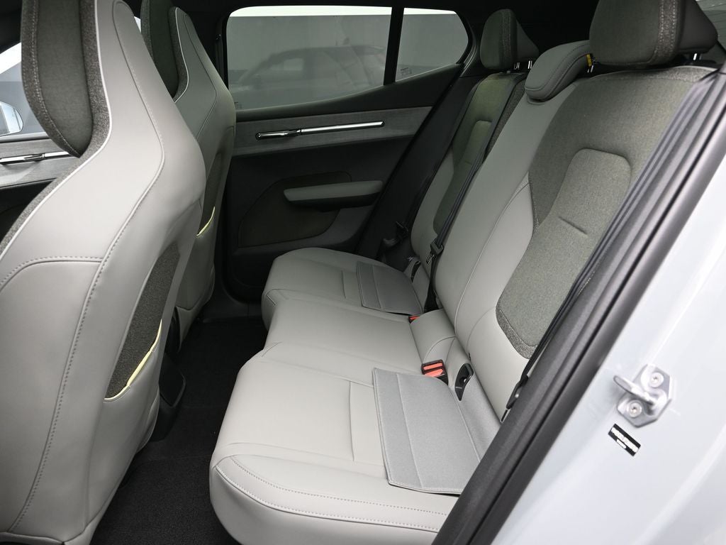 2026 Volvo EX30 Twin Motor Cross Country Ultra