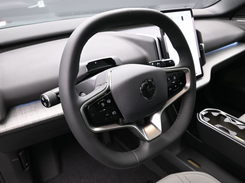 2026 Volvo EX30 Twin Motor Cross Country Ultra