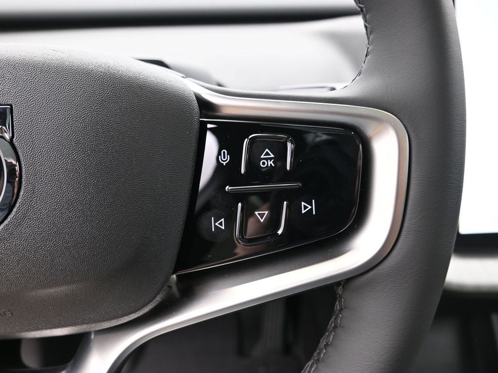 2026 Volvo EX30 Twin Motor Cross Country Ultra