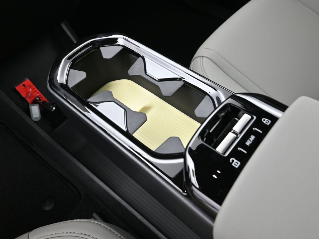 2026 Volvo EX30 Twin Motor Cross Country Ultra