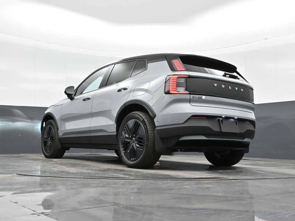 2026 Volvo EX30 Twin Motor Cross Country Ultra