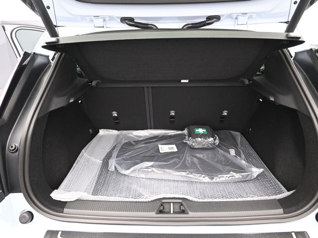 2026 Volvo EX30 Twin Motor Cross Country Ultra