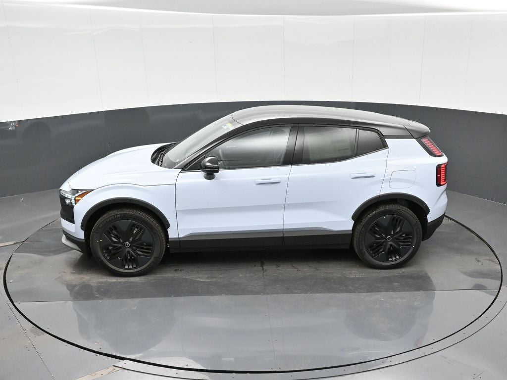 2026 Volvo EX30 Twin Motor Cross Country Ultra