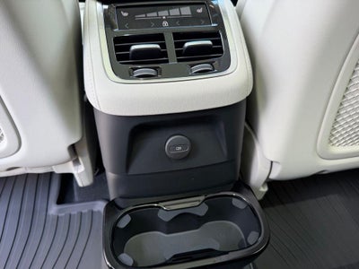 2026 Volvo XC90 Plug-In Hybrid T8 Ultra 6 Passenger