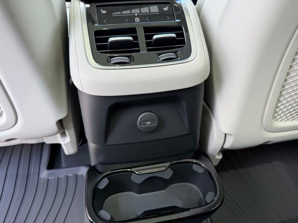 2026 Volvo XC90 Plug-In Hybrid T8 Ultra 6 Passenger