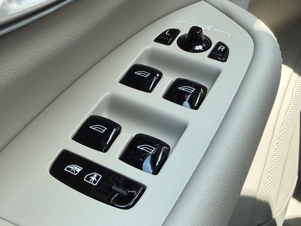 2026 Volvo XC90 Plug-In Hybrid T8 Ultra 6 Passenger