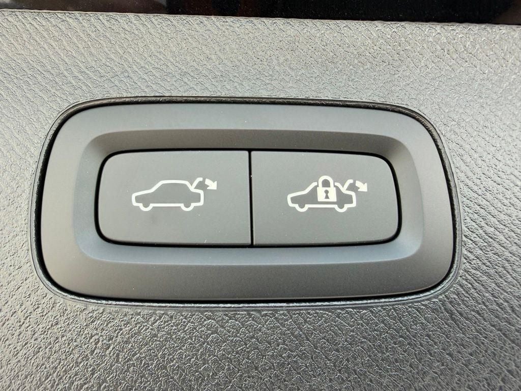 2026 Volvo XC90 Plug-In Hybrid T8 Ultra 6 Passenger