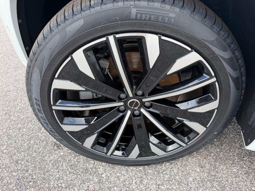 2026 Volvo XC90 Plug-In Hybrid T8 Plus 7 Passenger