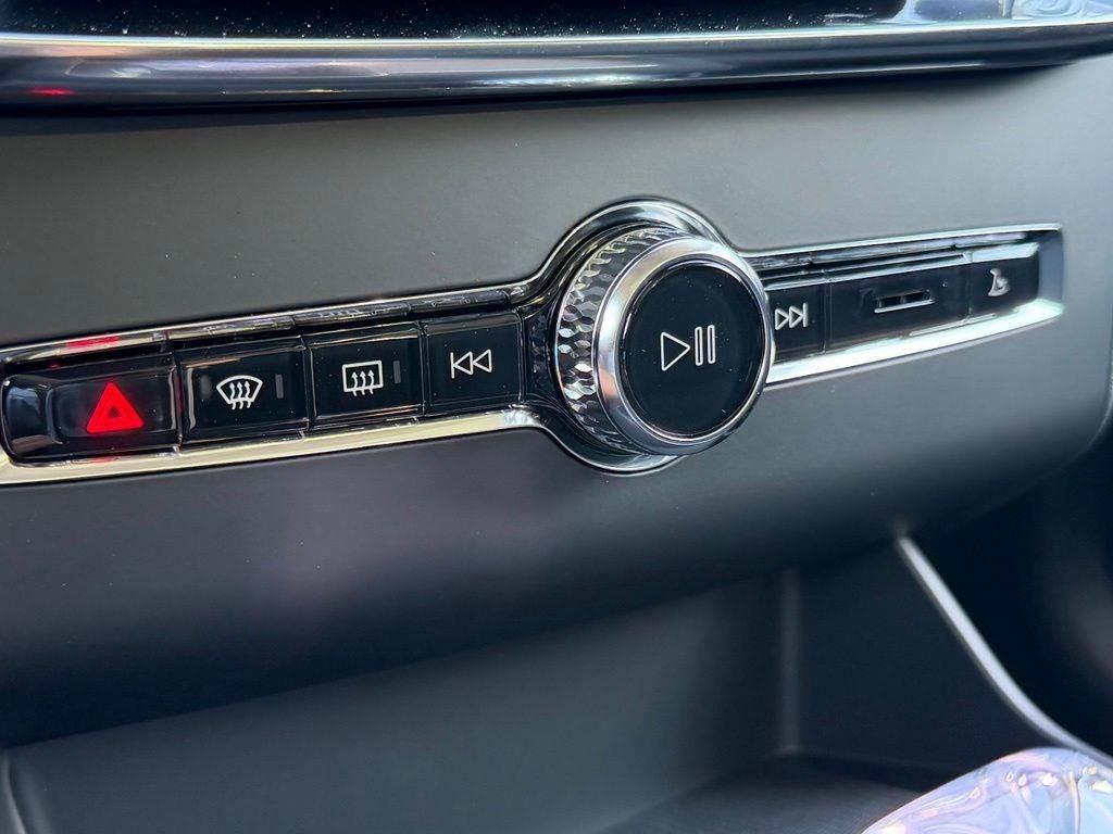 2026 Volvo XC90 Plug-In Hybrid T8 Plus 7 Passenger